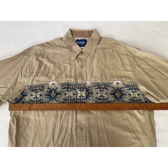 Vintage Wrangler Men's XL Beige Short Sleeve Pearl Snap Aztec Southwest Shirt - Picture 4 of 9